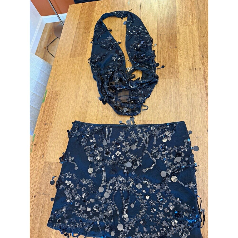 Women’s Black Sequin Halter Top & Mini Skirt 2-Piece Set Medium